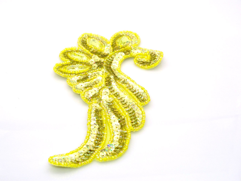 4.5x11cm Sequin Bead Wing Motiff - Gold Pair image