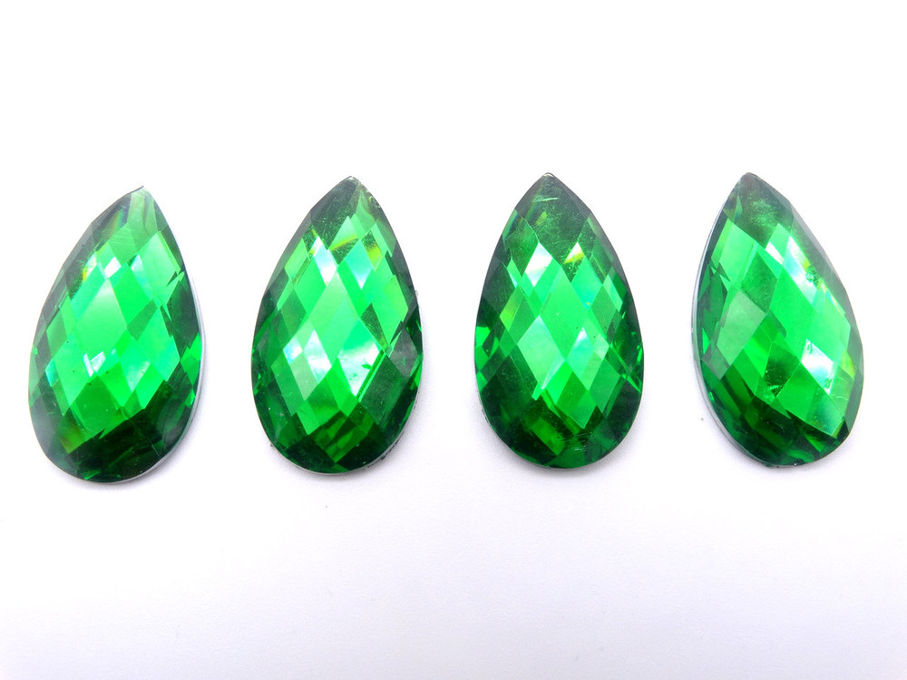  50 Pieces - 16 x 30 mm Teardrop Stone - Green image